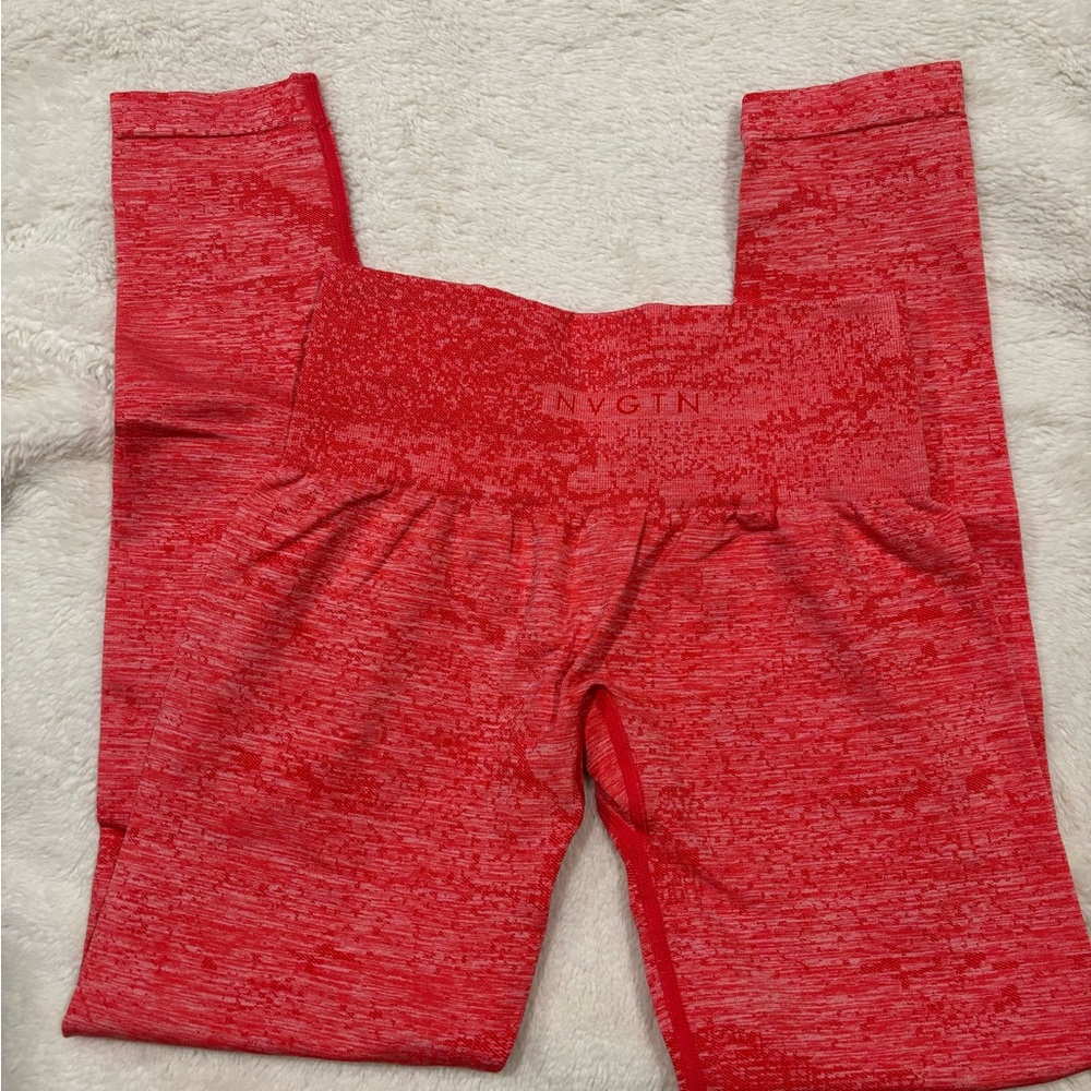 Nvgtn digital hot pink leggings size small